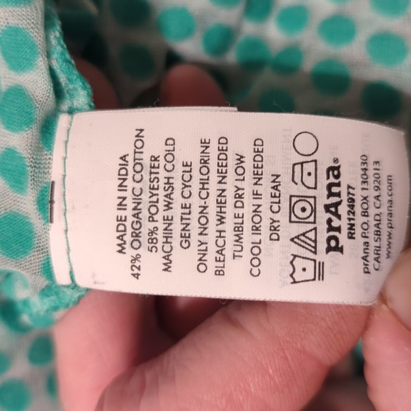Prana greenish polka dot cap sleeve top light & breezy - Picture 6 of 7